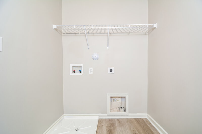 1,935/Mo, 2203 Sunny Cove Dr Raleigh, NC 27610 Laundry Room View