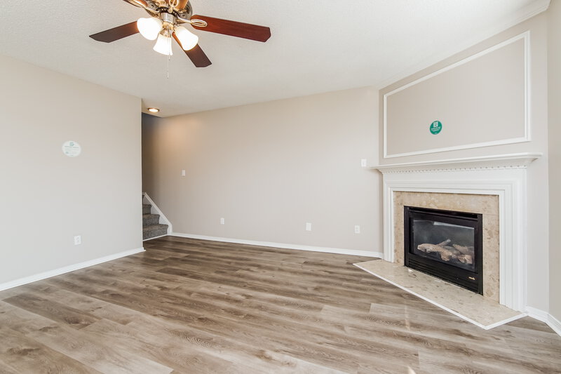 1,900/Mo, 1024 Penncross Dr Raleigh, NC 27610 Living Room View 2