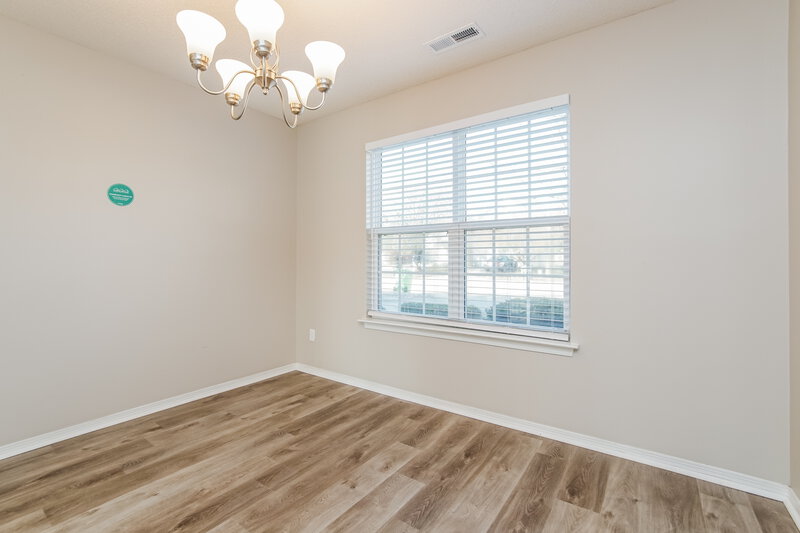 1,900/Mo, 1024 Penncross Dr Raleigh, NC 27610 Dining Room View