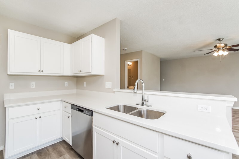 1,925/Mo, 1024 Penncross Dr Raleigh, NC 27610 Misc View 7