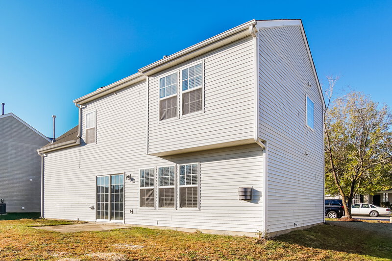 1,900/Mo, 1024 Penncross Dr Raleigh, NC 27610 Rear View 2