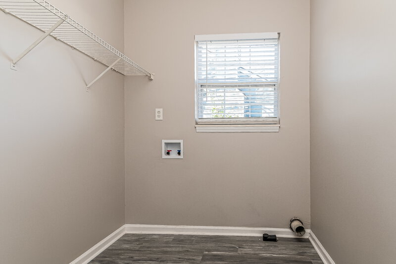 1,865/Mo, 6805 Coventry Ridge Rd Raleigh, NC 27616 Laundry Room View