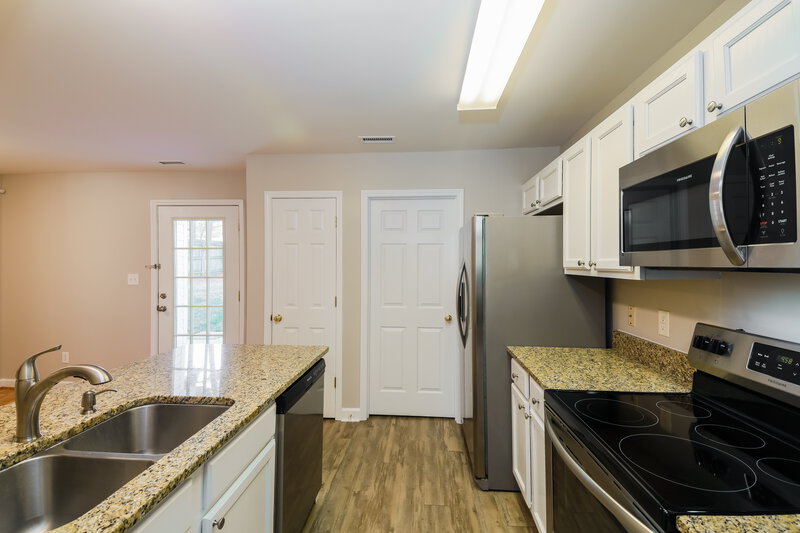 1,870/Mo, 3824 Lodgepole Ln Raleigh, NC 27616 Misc View 5