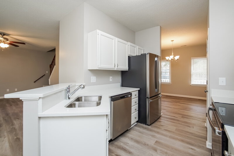 1,970/Mo, 4513 River Edge Dr Raleigh, NC 27604 Kitchen View