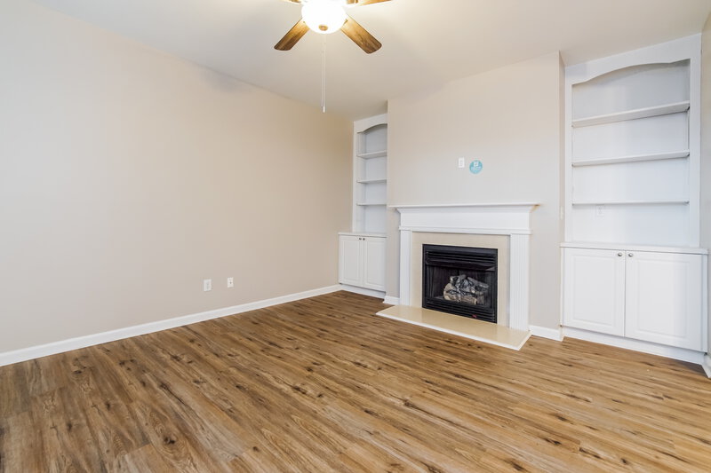 1,920/Mo, 224 Stansbury Ln Clayton, NC 27527 Living Room View 3