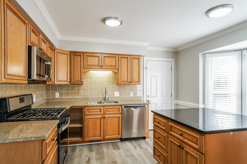 2,180/Mo, 105 Steelwood Ct Garner, NC 27529 Kitchen View