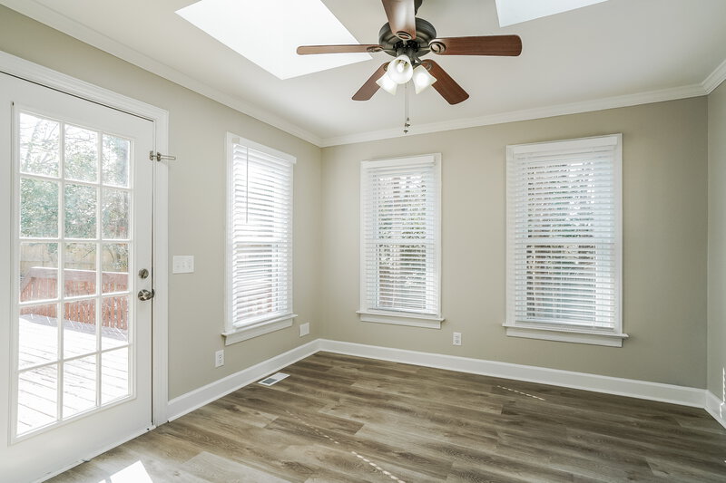 2,180/Mo, 105 Steelwood Ct Garner, NC 27529 Sun Room View