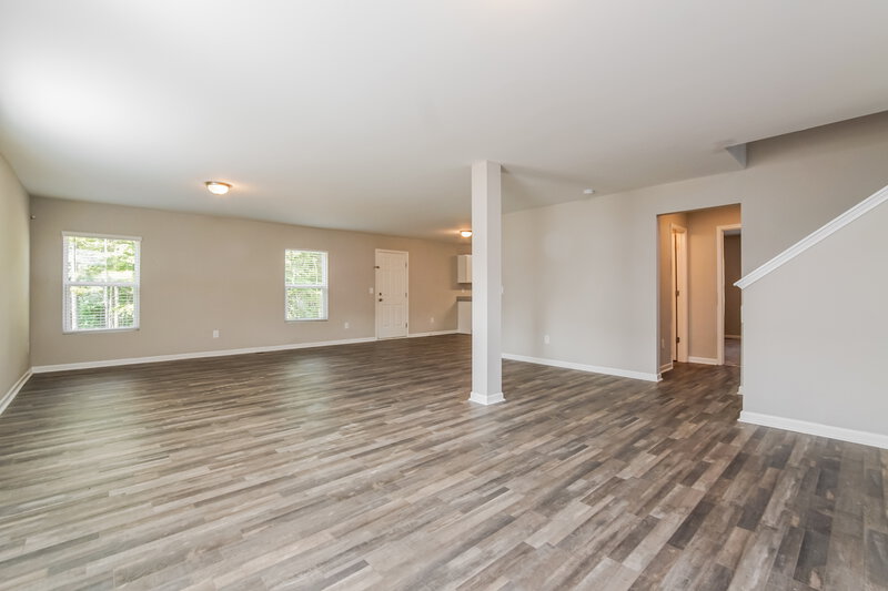 2,135/Mo, 34 Mariposa Ln Clayton, NC 27527 Living Room View 2