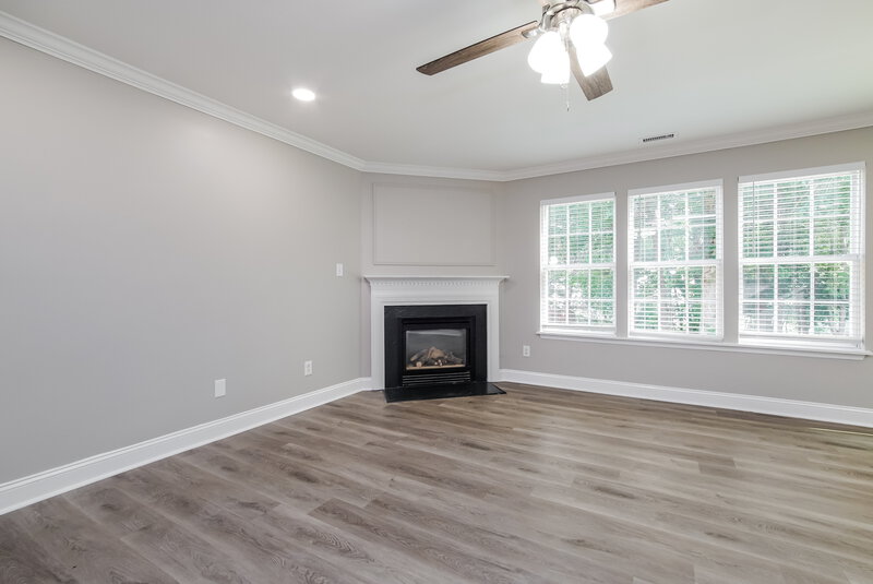 1,880/Mo, 6205 Saybrooke Dr Raleigh, NC 27604 Living Room View