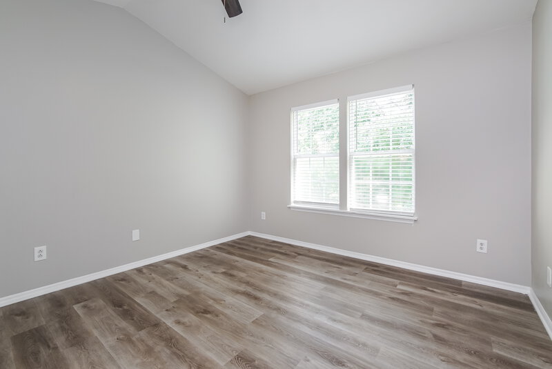 1,880/Mo, 6205 Saybrooke Dr Raleigh, NC 27604 Main Bedroom View 2