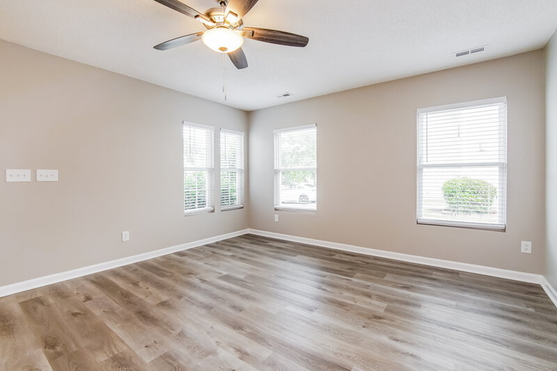 1,990/Mo, 2613 Quarry Ridge Ln Raleigh, NC 27610 Misc View 2