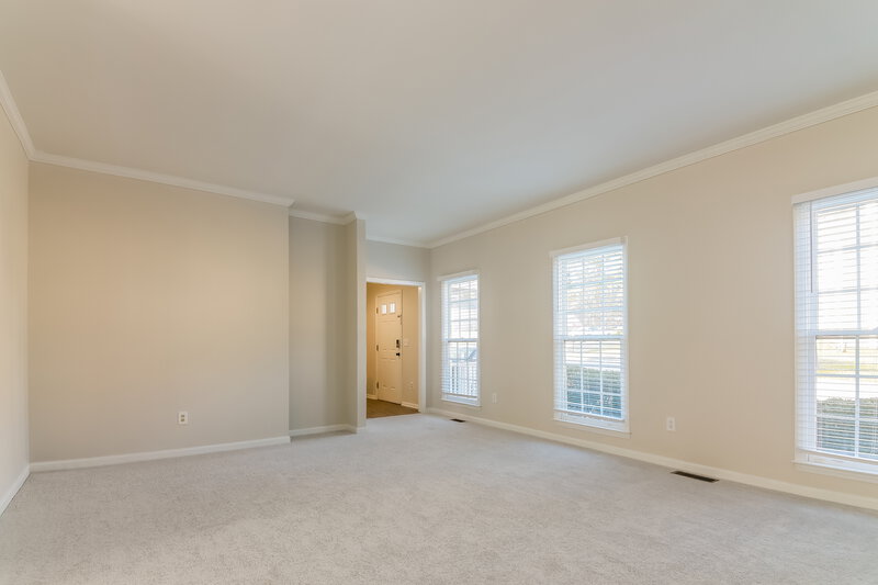 2,280/Mo, 1000 Angel Oaks Ct Raleigh, NC 27610 Living Room View