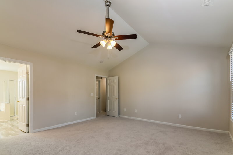 2,280/Mo, 1000 Angel Oaks Ct Raleigh, NC 27610 Main Bedroom View 2