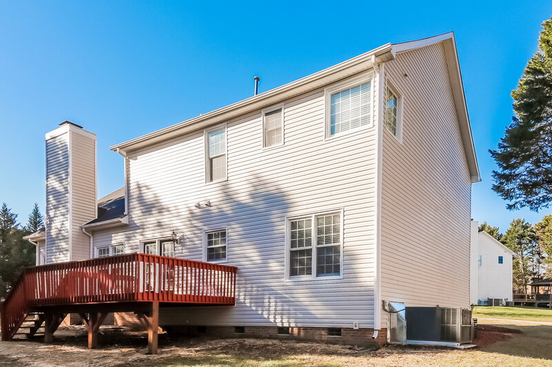 2,280/Mo, 1000 Angel Oaks Ct Raleigh, NC 27610 Rear View