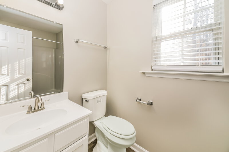 3,590/Mo, 3348 Forest Mill Cir Raleigh, NC 27616 Bathroom View