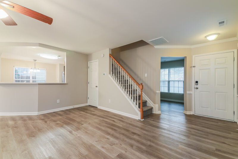 2,125/Mo, 5150 Wetlands Dr Raleigh, NC 27610 Living Room View 2