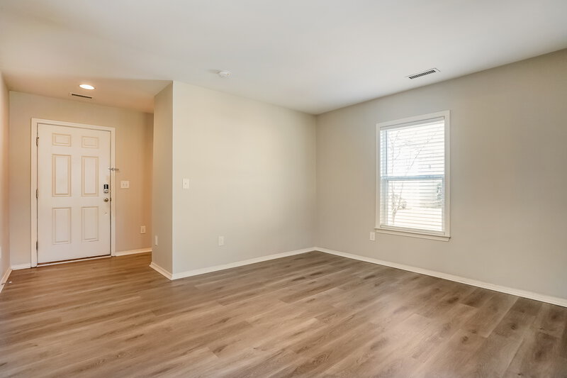 2,255/Mo, 4901 Autumn Sage Lndg Raleigh, NC 27616 Dining Room View 2