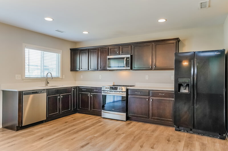 2,255/Mo, 4901 Autumn Sage Lndg Raleigh, NC 27616 Kitchen View