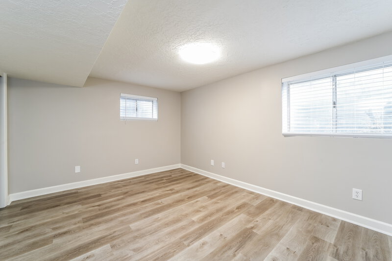 3,210/Mo, 10318 S Leilani Dr Sandy, UT 84070 Misc View 12