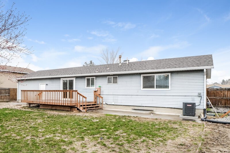 3,210/Mo, 10318 S Leilani Dr Sandy, UT 84070 Misc View 17