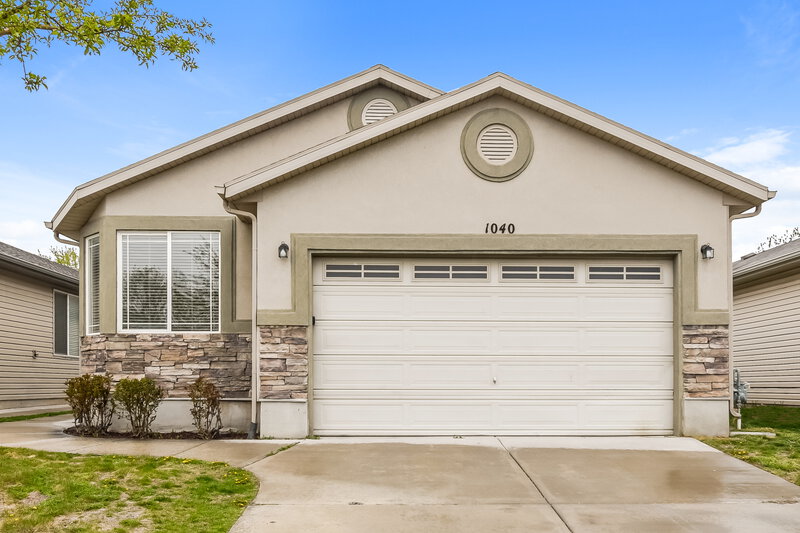 2,740/Mo, 1040 York Dr North Salt Lake, UT 84054 External View