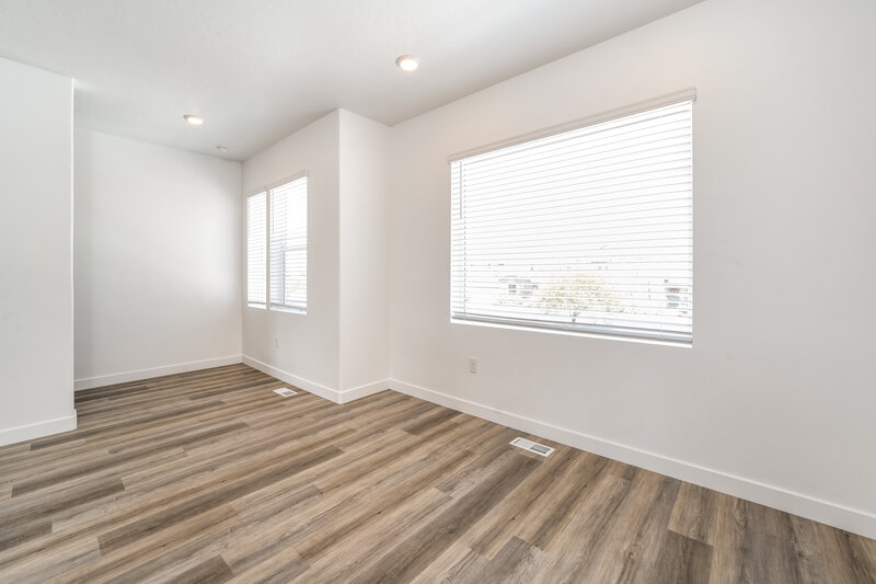 0/Mo, 1253 W 100 S Pleasant Grove, UT 84062 Dining Room View