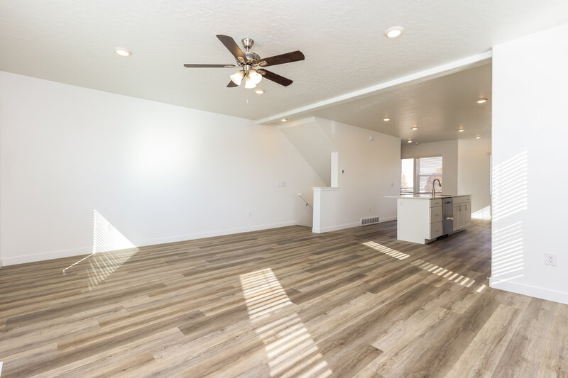 2,680/Mo, 1016 West 90 South Pleasant Grove, UT 84062 Dining Room View