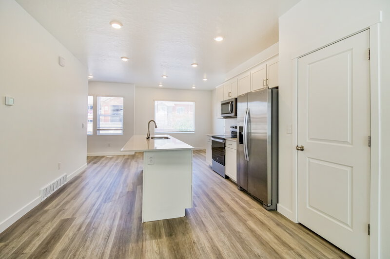 2,225/Mo, 1074 West 90 South Pleasant Grove, UT 84062 Misc View 6