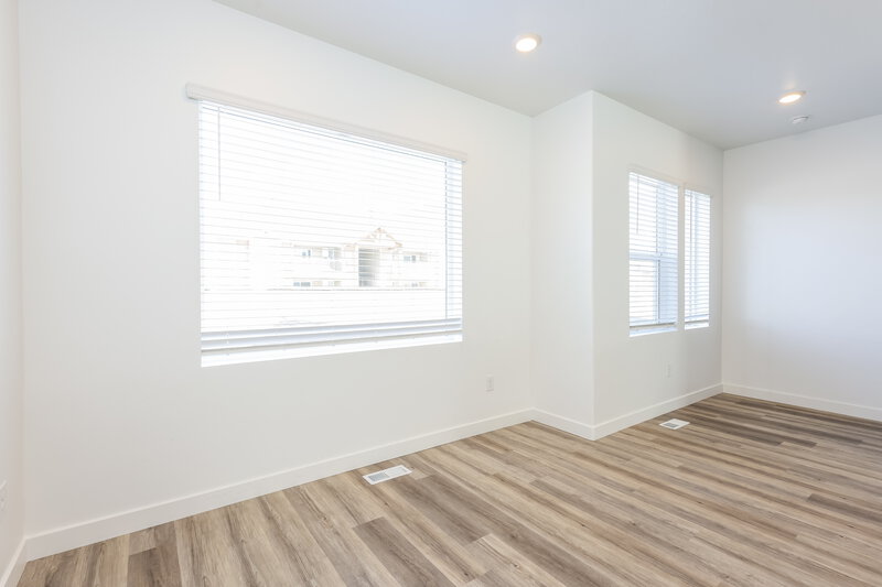 0/Mo, 1088 West 90 South Pleasant Grove, UT 84062 Dining Room View