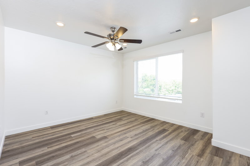 0/Mo, 1088 West 90 South Pleasant Grove, UT 84062 Main Bedroom View