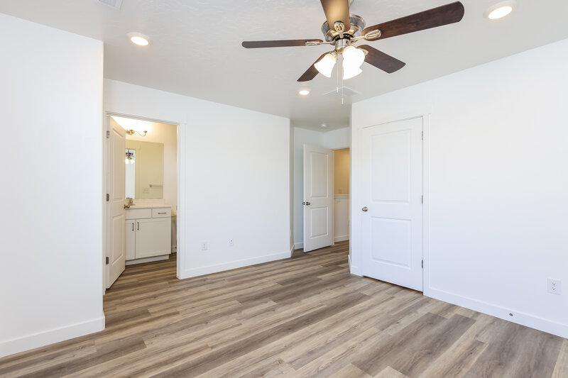 0/Mo, 1088 West 90 South Pleasant Grove, UT 84062 Main Bedroom View 2