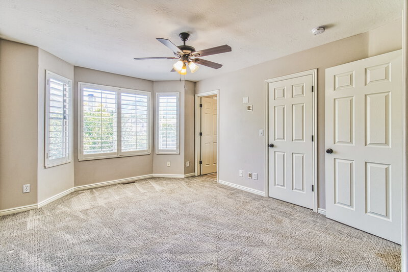 3,085/Mo, 8457 S 935 E Sandy, UT 84094 Main Bedroom View 2