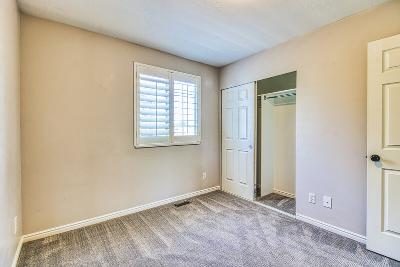 3,085/Mo, 8457 S 935 E Sandy, UT 84094 Bedroom View 2