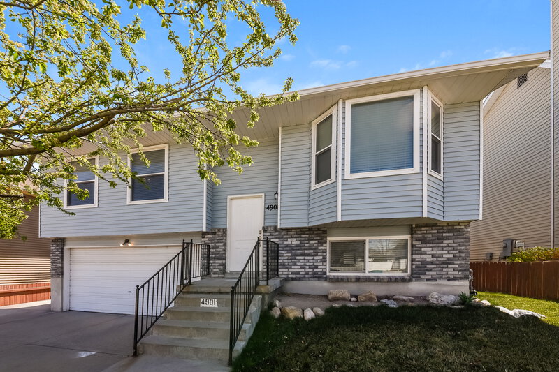 2,515/Mo, 4901 Banquet Ave West Jordan, UT 84081 External View