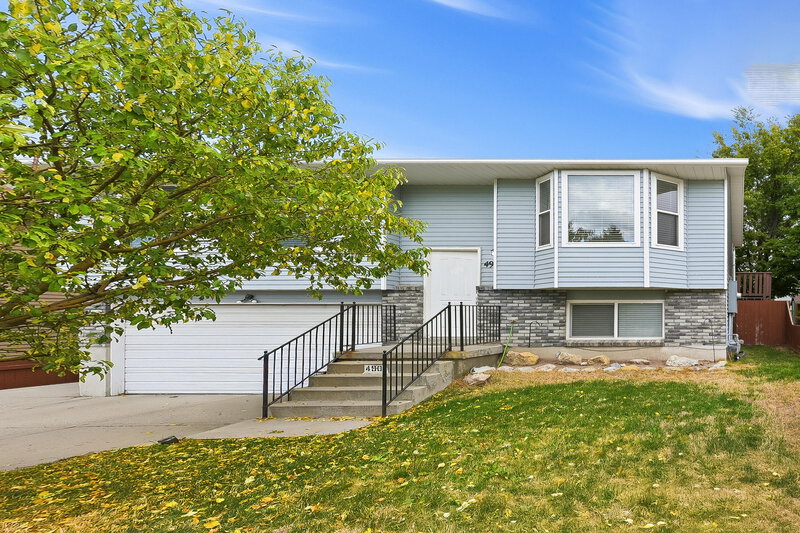 2,450/Mo, 4901 Banquet Ave West Jordan, UT 84081 External View