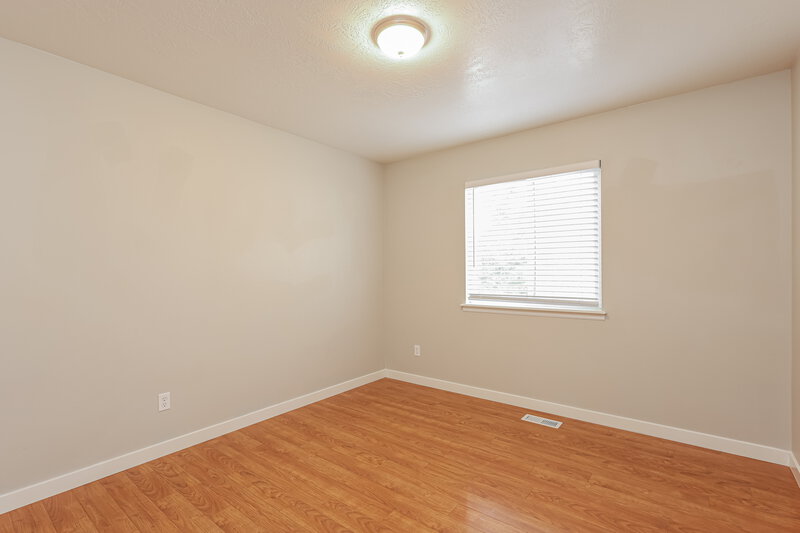 2,865/Mo, 8558 Maul Oak Dr West Jordan, UT 84081 Bedroom View 3