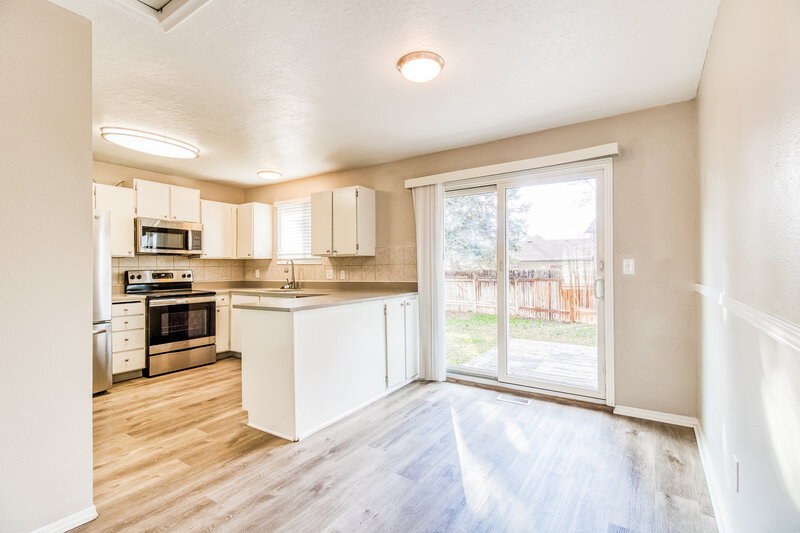 2,795/Mo, 3988 Burningham Dr Salt Lake City, UT 84119 Dining Room View 2