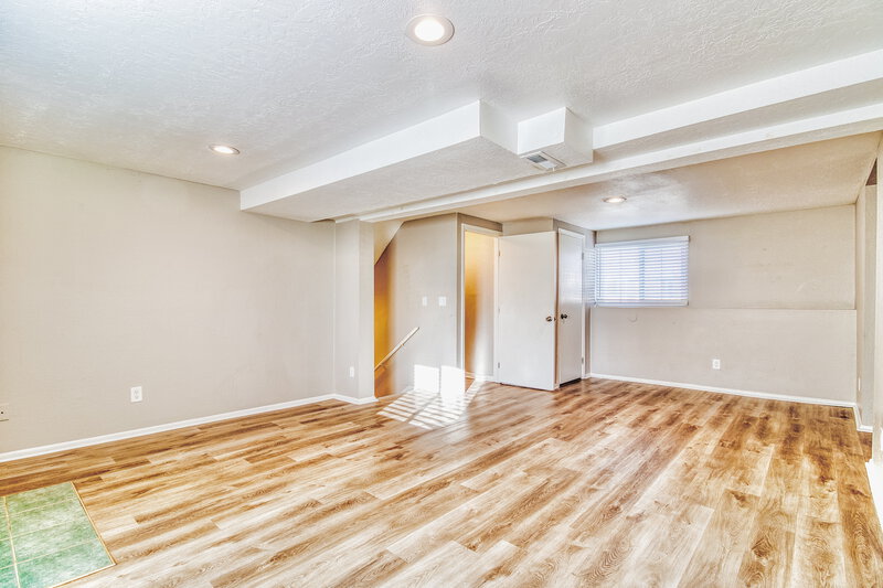 2,695/Mo, 3988 Burningham Dr Salt Lake City, UT 84119 Misc View 13