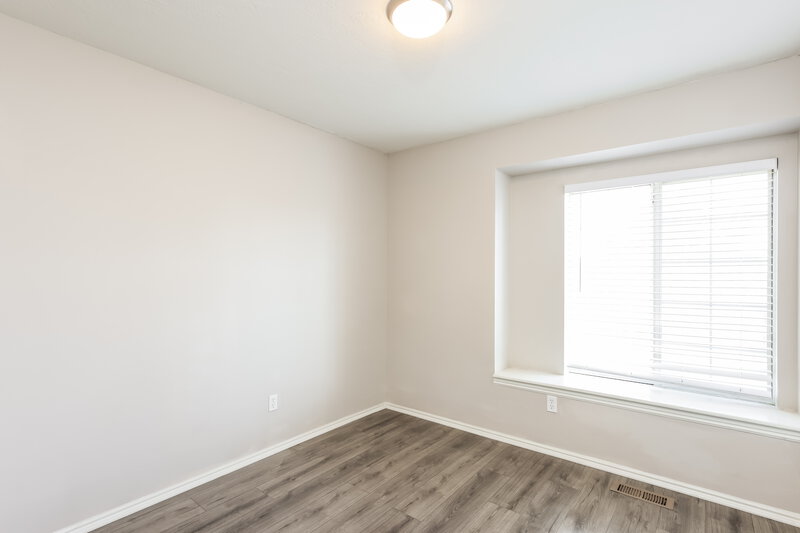 2,355/Mo, 7687 Washington Rd Magna, UT 84044 Bedroom View 2