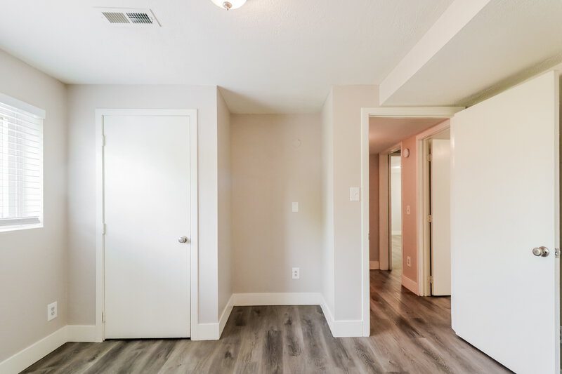 2,585/Mo, 5408 Hunter Dr Salt Lake City, UT 84120 Misc View 8