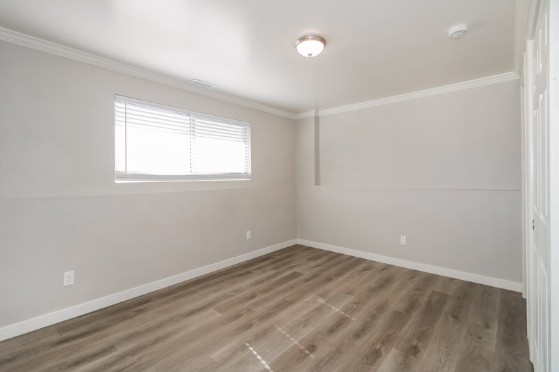 2,240/Mo, 5496 W 6600 S West Jordan, UT 84081 Family Room View