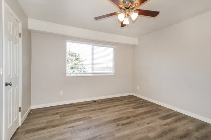 2,240/Mo, 5496 W 6600 S West Jordan, UT 84081 Main Bedroom View