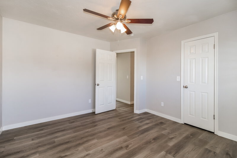 2,240/Mo, 5496 W 6600 S West Jordan, UT 84081 Main Bedroom View 2