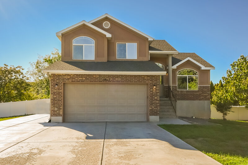 2,505/Mo, 5817 S 4150 W Roy, UT 84067 External View