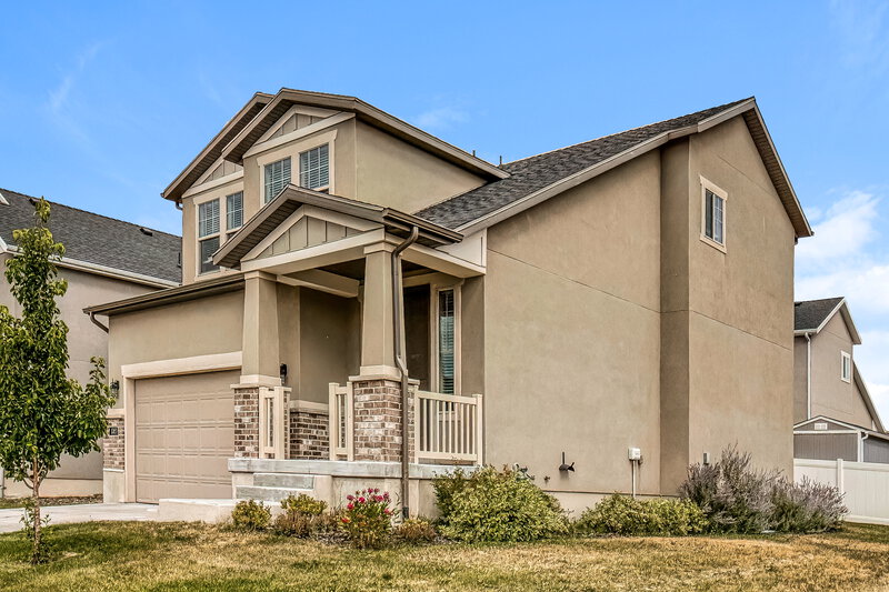 2,250/Mo, 1083 W Osprey Dr Stansbury Park, UT 84074 Front View