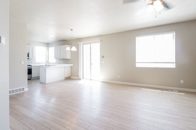 2,640/Mo, 1083 W Osprey Dr Stansbury Park, UT 84074 Misc View 3