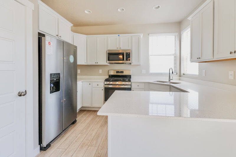 2,640/Mo, 1083 W Osprey Dr Stansbury Park, UT 84074 Misc View 4