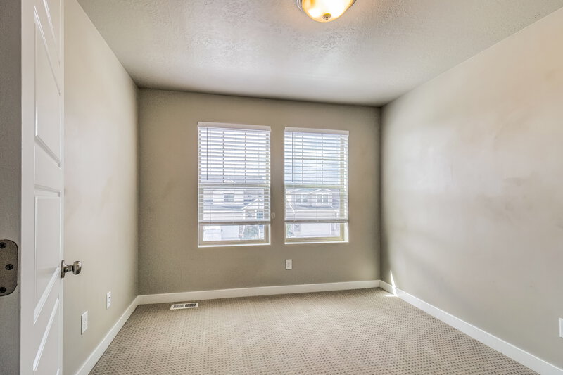 2,250/Mo, 1083 W Osprey Dr Stansbury Park, UT 84074 Bedroom View