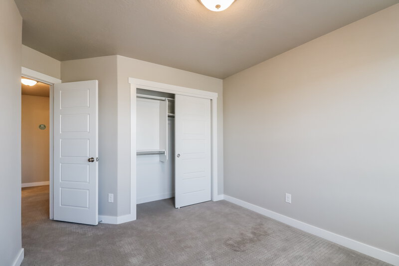 2,640/Mo, 1083 W Osprey Dr Stansbury Park, UT 84074 Misc View 11