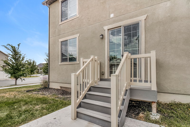 2,250/Mo, 1083 W Osprey Dr Stansbury Park, UT 84074 Rear View 2
